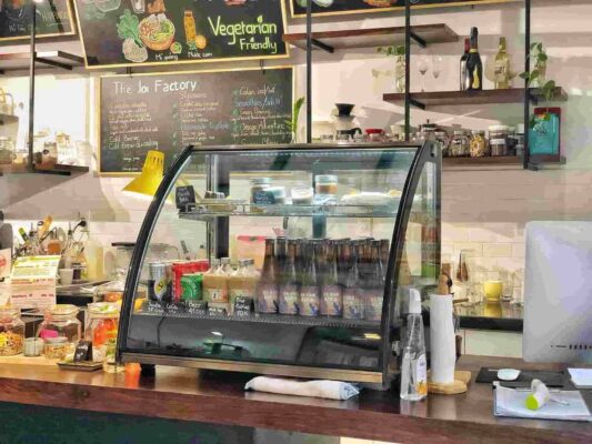 LƯU Ý CẦN BIẾT KHI SỬ DỤNG TỦ TRƯNG BÀY BÁNH KEM MINI